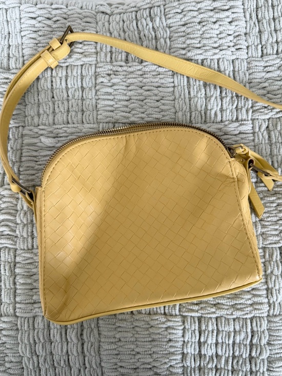 Universal Thread Handbags - Universal Thread Yellow Woven Crossbody Bag - Women's Shoulder Purse